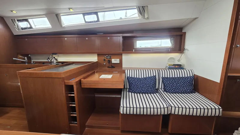 Slide: The Image of Beneteau 45 2012 - 7723467