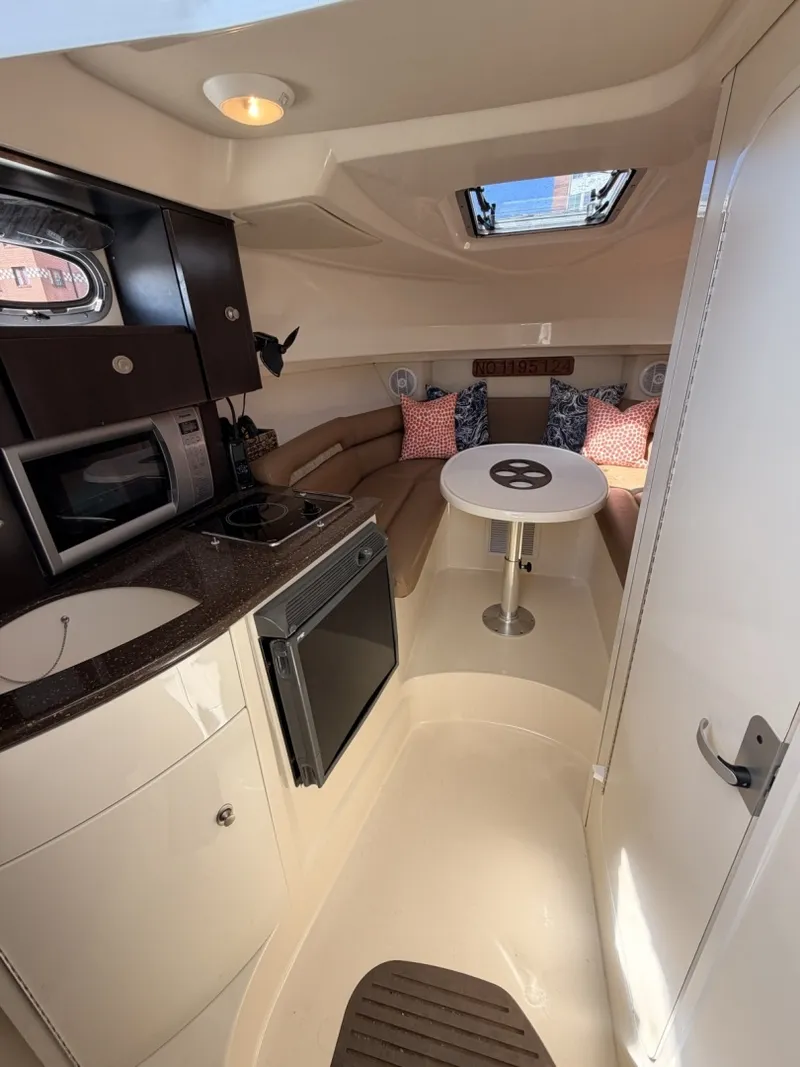 Slide: The Image of Boston Whaler 285 Conquest 2006 - 8308576