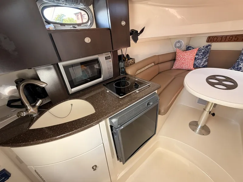 Slide: The Image of Boston Whaler 285 Conquest 2006 - 8308575