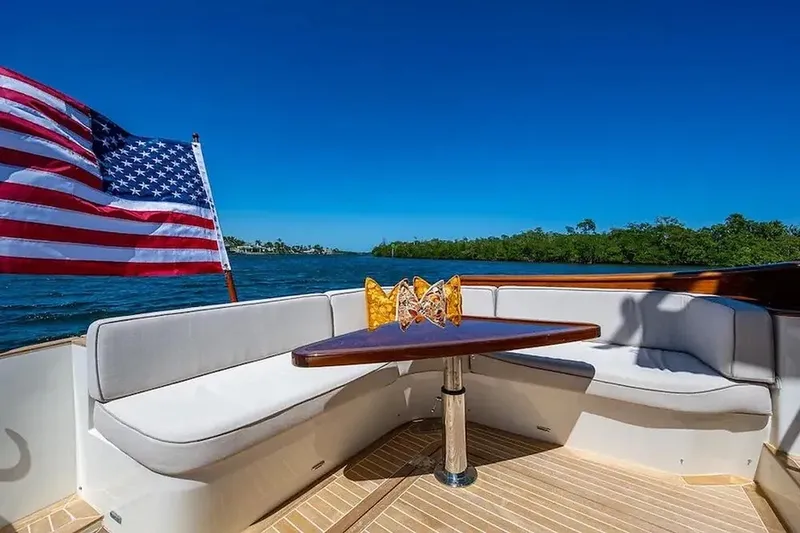 Slide: The Image of Hinckley Yachts 55 2021 - 8373348