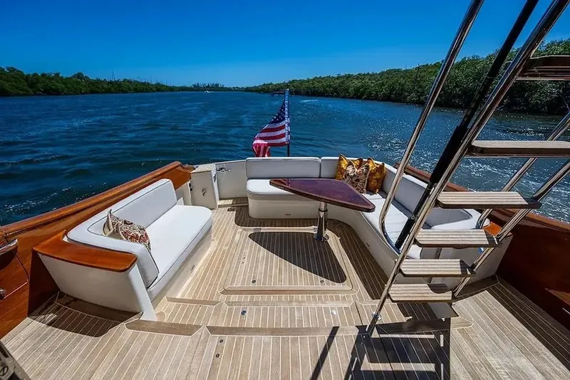 Slide: The Image of Hinckley Yachts 55 2021 - 8373361