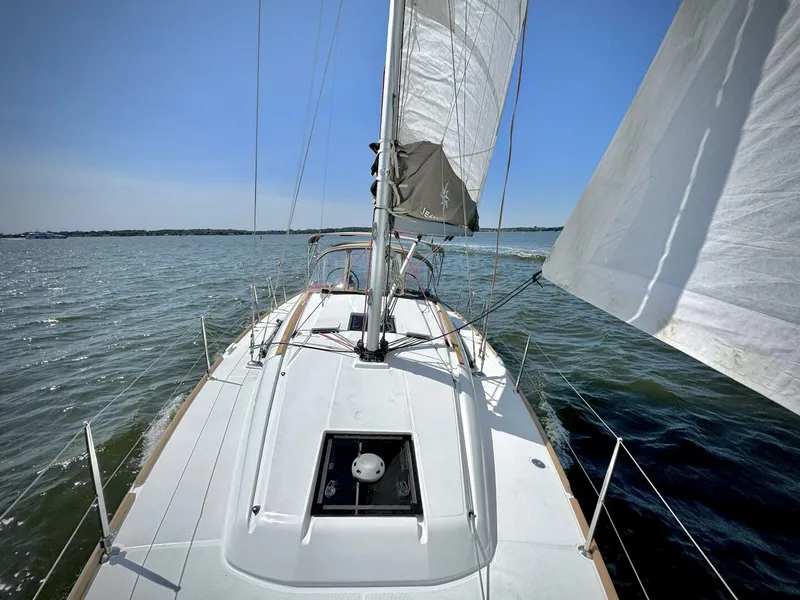 Slide: The Image of Jeanneau 379 2015 - 7724277