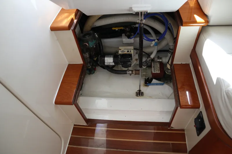 Slide: The Image of Marlow 37 - MI-DI - Storage under stairs 2018 Marlow 37 Prowler Havana 375 - MI-DI - 7724684