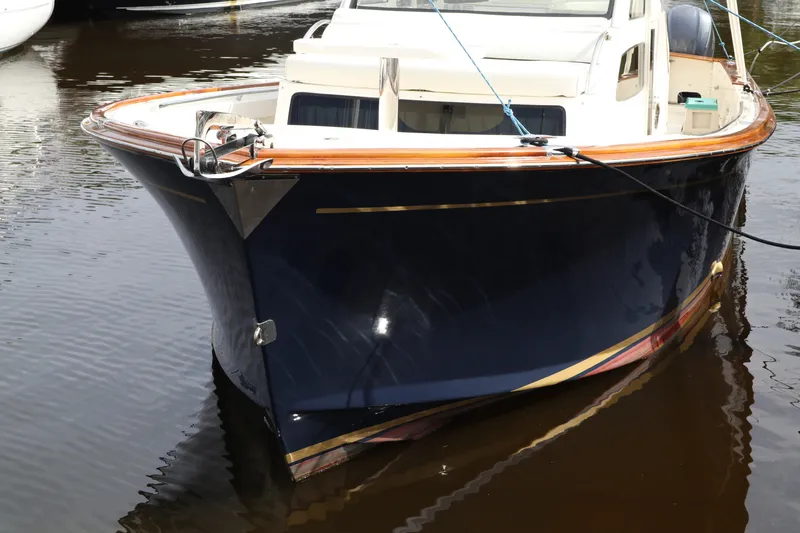 Slide: The Image of Marlow 37 - MI-DI - Bow Profile 2018 Marlow 37 Prowler Havana 375 - MI-DI - 7724670