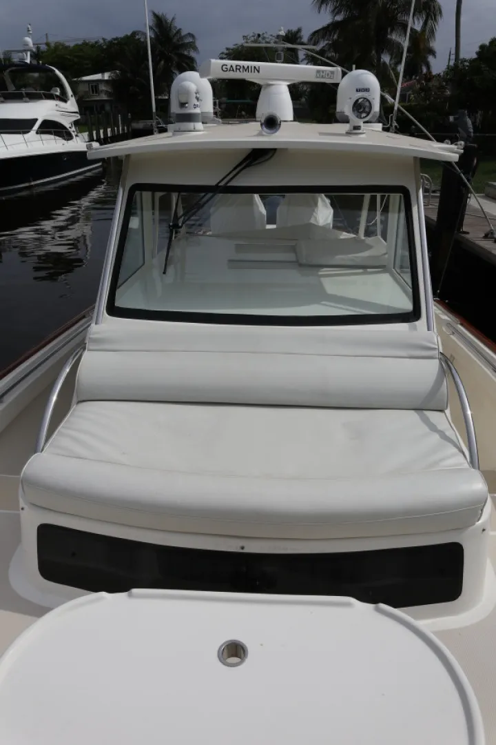 Slide: The Image of Marlow 37 - MI-DI - Forward Seating 2018 Marlow 37 Prowler Havana 375 - MI-DI - 7724674