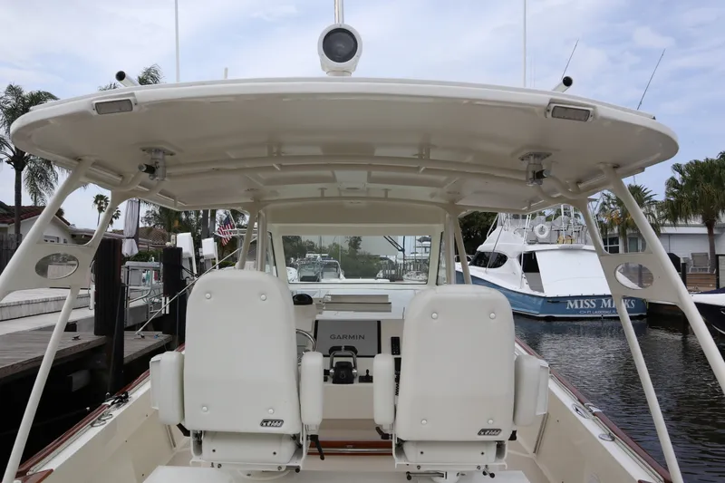 Slide: The Image of Marlow 37 - MI-DI - Cockpit 2018 Marlow 37 Prowler Havana 375 - MI-DI - 7724676