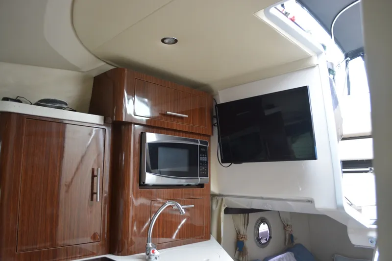 Slide: The Image of Regal 28 Express 2014 - 7938081