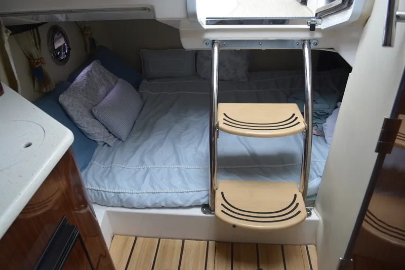 Slide: The Image of Regal 28 Express 2014 - 7938107