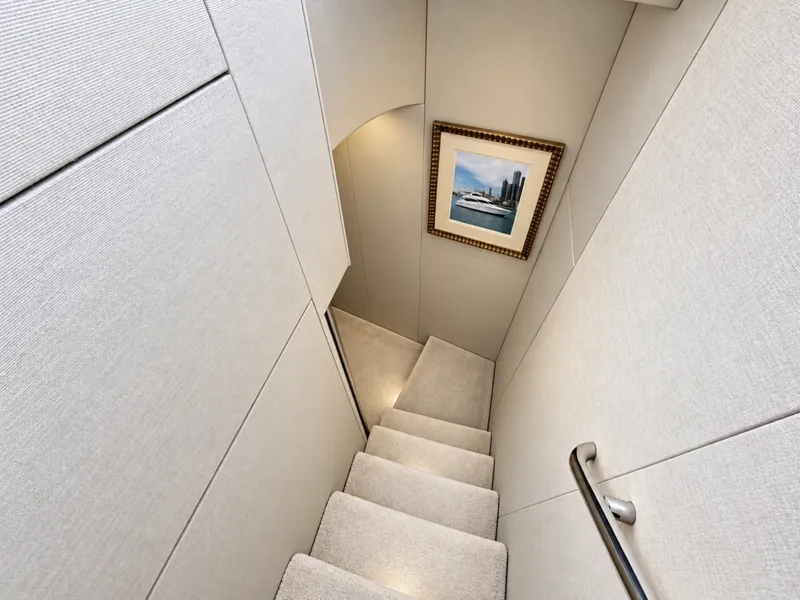 Slide: The Image of Lazzara 80 Skylounge 2002 - 7767763