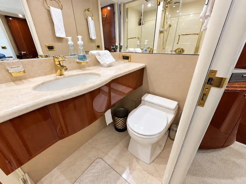 Slide: The Image of Lazzara 80 Skylounge 2002 - 7929870