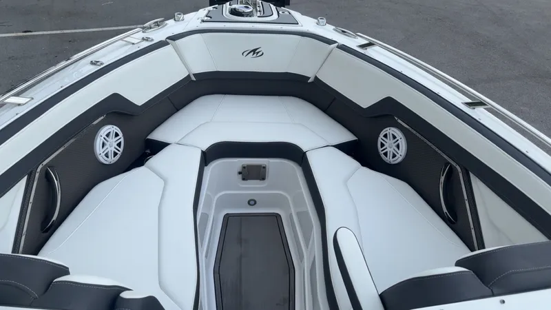 Slide: The Image of Monterey 275SS Super Sport 2024 - 7725181