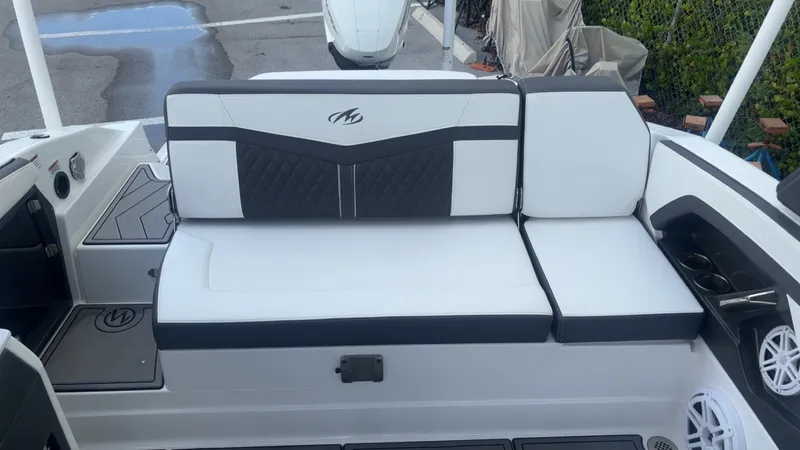 Slide: The Image of Monterey 275SS Super Sport 2024 - 7725174