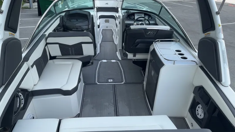 Slide: The Image of Monterey 275SS Super Sport 2024 - 7725176