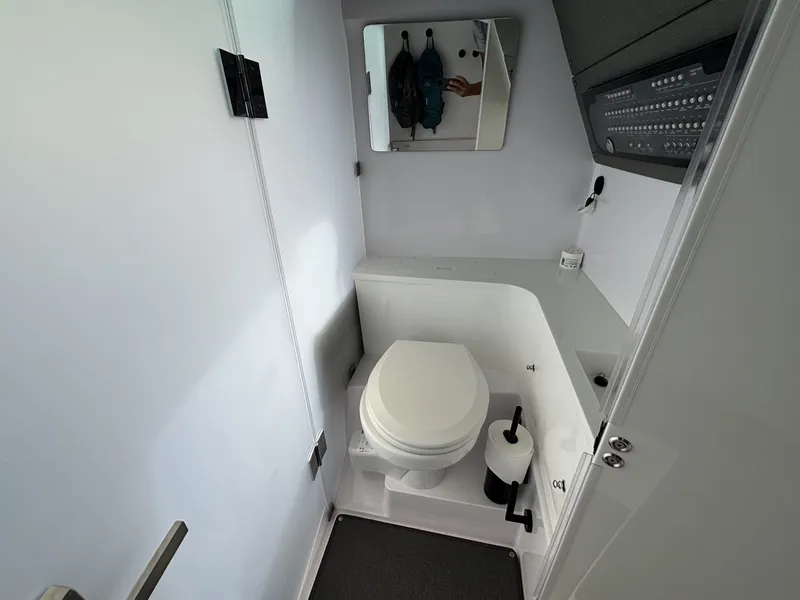 Slide: The Image of Axopar 37XC Cross Cabin 2024 - 7734956