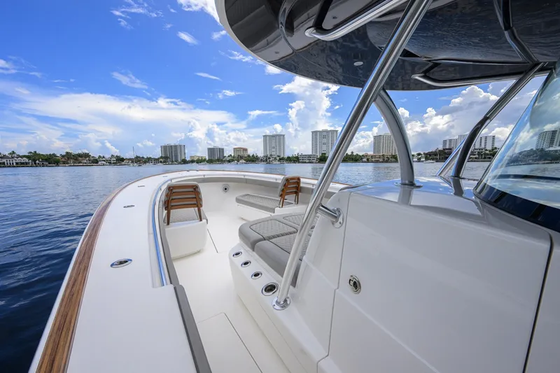 Slide: The Image of Valhalla Boatworks 41 2021 - 7741331