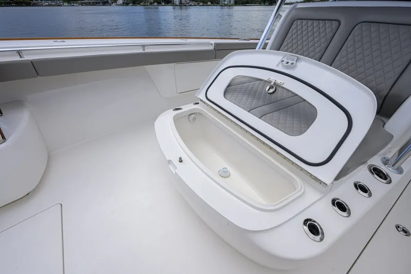 Slide: The Image of Valhalla Boatworks 41 2021 - 7741369
