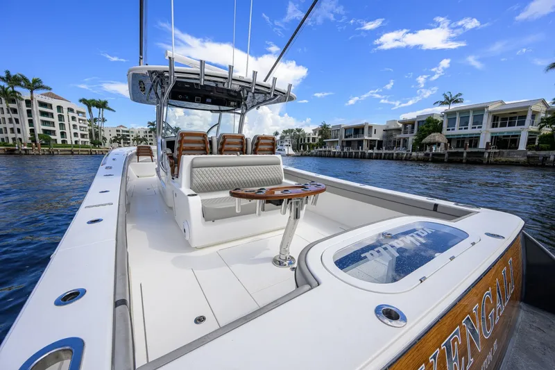 Slide: The Image of Valhalla Boatworks 41 2021 - 7741020