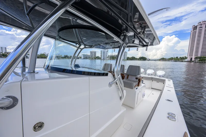 Slide: The Image of Valhalla Boatworks 41 2021 - 7741258