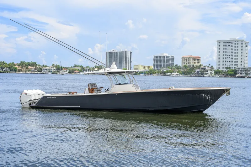 Slide: The Image of Valhalla Boatworks 41 2021 - 7740912