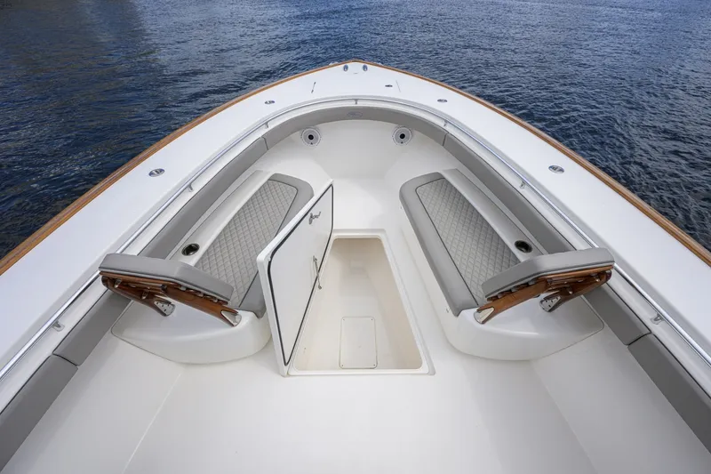 Slide: The Image of Valhalla Boatworks 41 2021 - 7741347