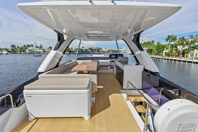 Slide: The Image of Ferretti 670 2026 - 8054742