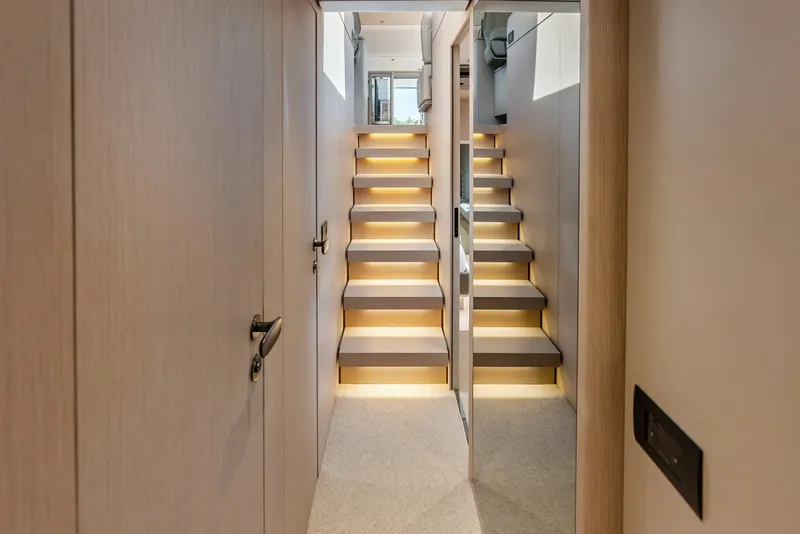 Slide: The Image of Ferretti 670 2026 - 8054776