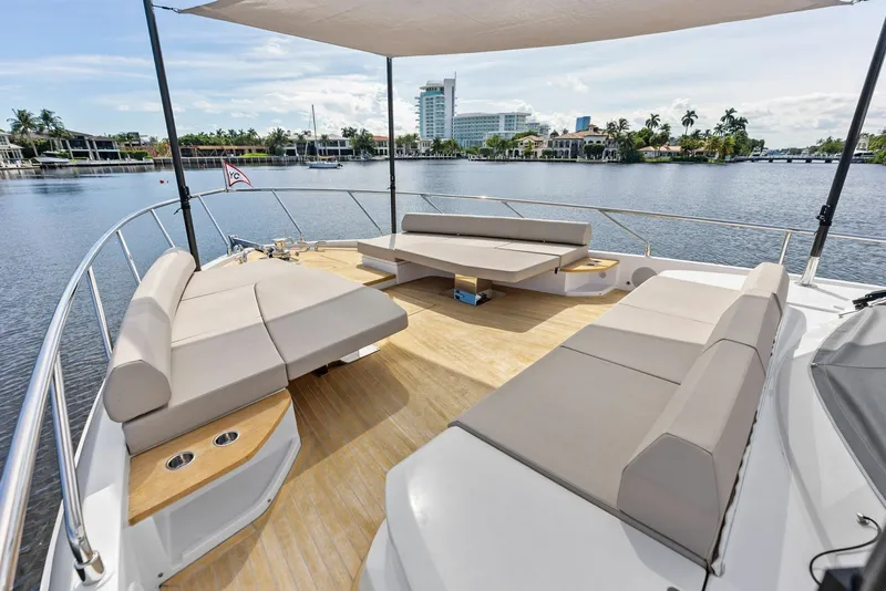Slide: The Image of Ferretti 670 2026 - 8054722