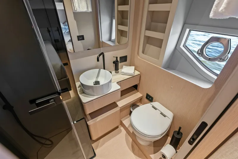 Slide: The Image of Ferretti 670 2026 - 8054806