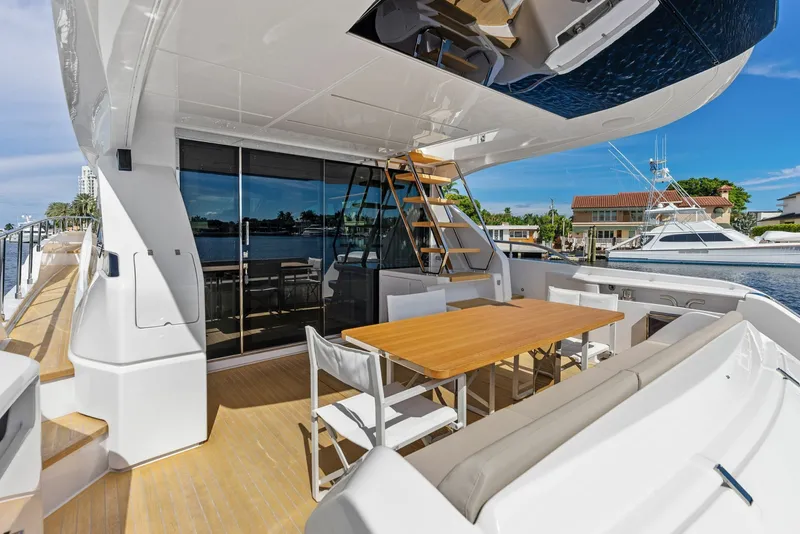 Slide: The Image of Ferretti 670 2026 - 8054731