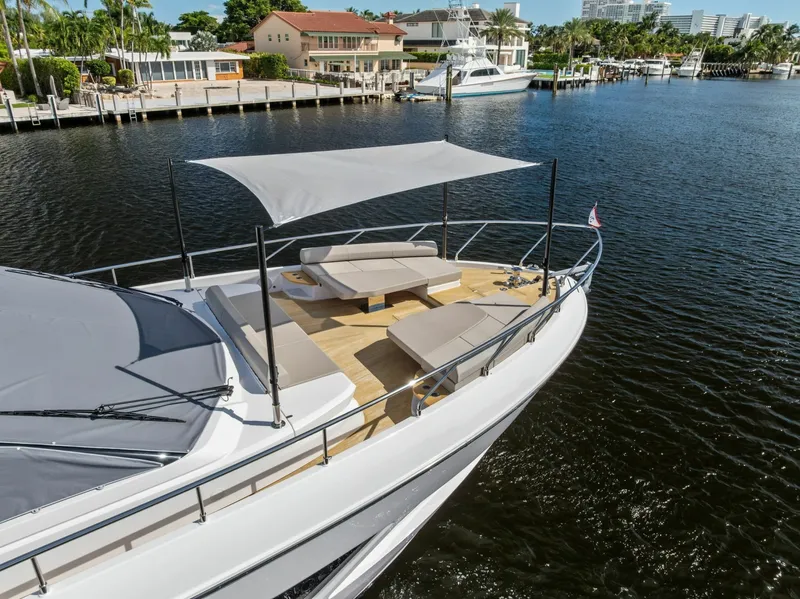 Slide: The Image of Ferretti 670 2026 - 8054717