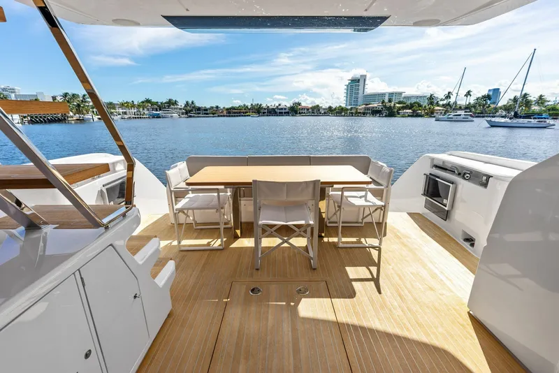 Slide: The Image of Ferretti 670 2026 - 8054734