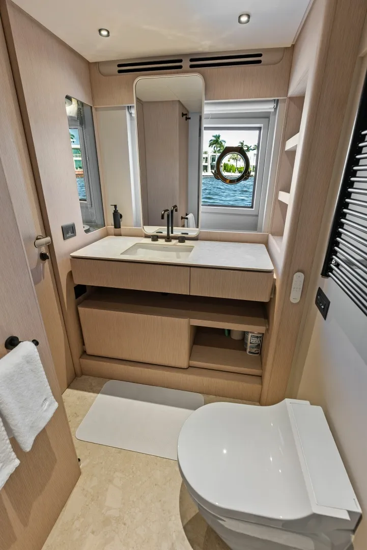 Slide: The Image of Ferretti 670 2026 - 8054797