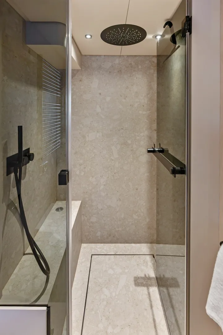 Slide: The Image of Ferretti 670 2026 - 8054798