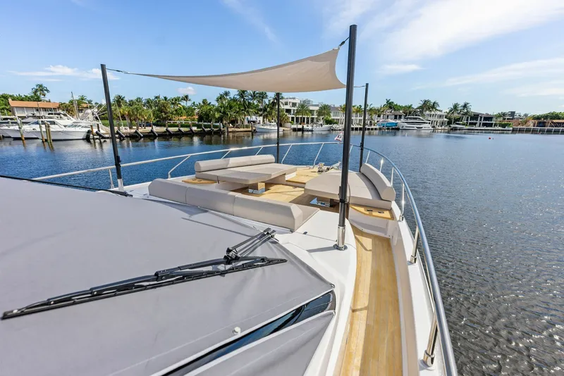 Slide: The Image of Ferretti 670 2026 - 8054719