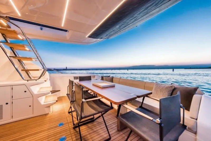 Slide: The Image of Ferretti 670 2026 - 7938203