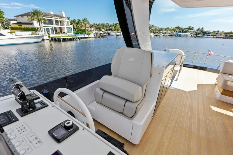 Slide: The Image of Ferretti 670 2026 - 8054753