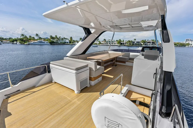 Slide: The Image of Ferretti 670 2026 - 8054741