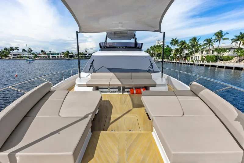 Slide: The Image of Ferretti 670 2026 - 8054720