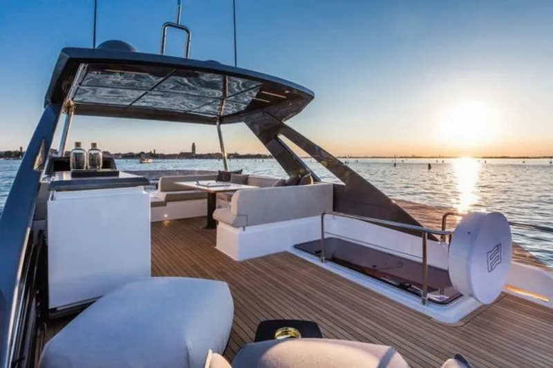 Slide: The Image of Ferretti 670 2026 - 7938201