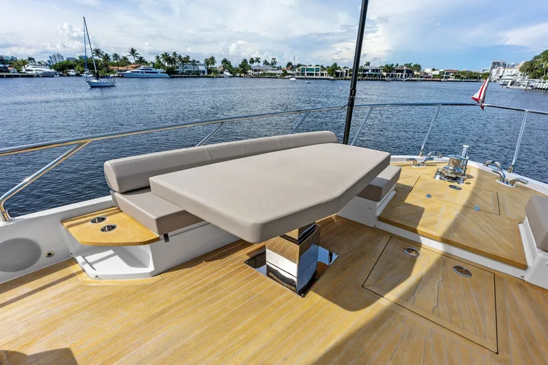 Slide: The Image of Ferretti 670 2026 - 8054727