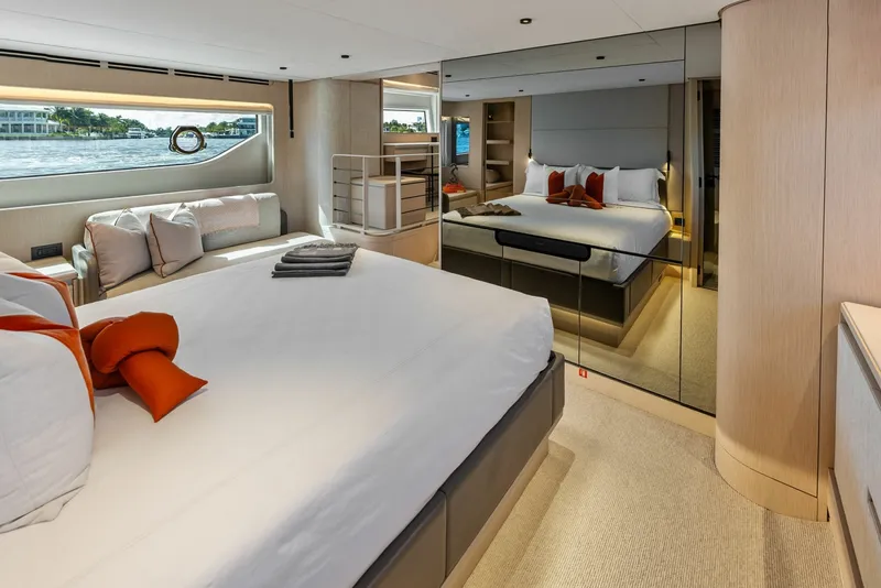 Slide: The Image of Ferretti 670 2026 - 8054788