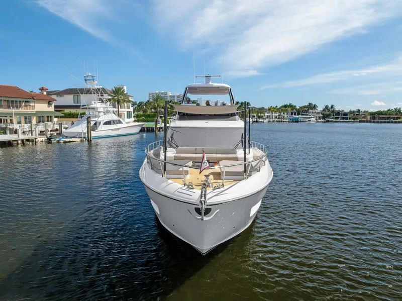 Slide: The Image of Ferretti 670 2026 - 8054690