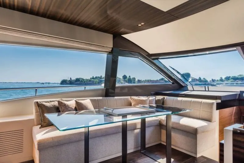 Slide: The Image of Ferretti 670 2026 - 7938210