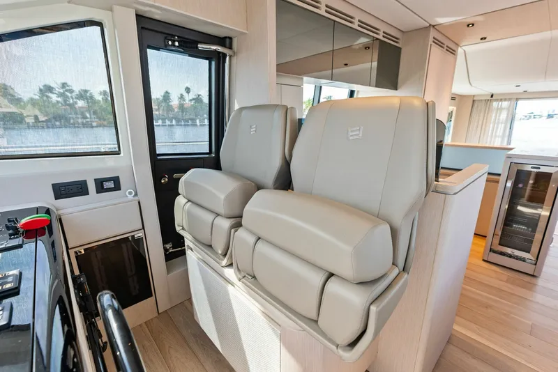 Slide: The Image of Ferretti 670 2026 - 8054774
