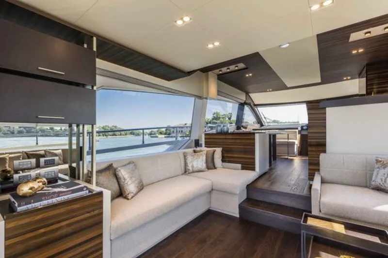 Slide: The Image of Ferretti 670 2026 - 7938206