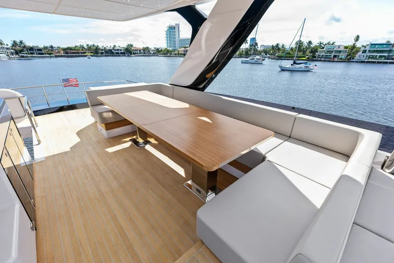 Slide: The Image of Ferretti 670 2026 - 8054739