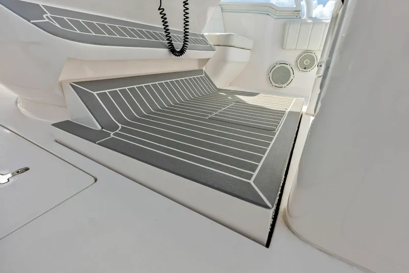 Slide: The Image of Intrepid 40 2019 - 7743353