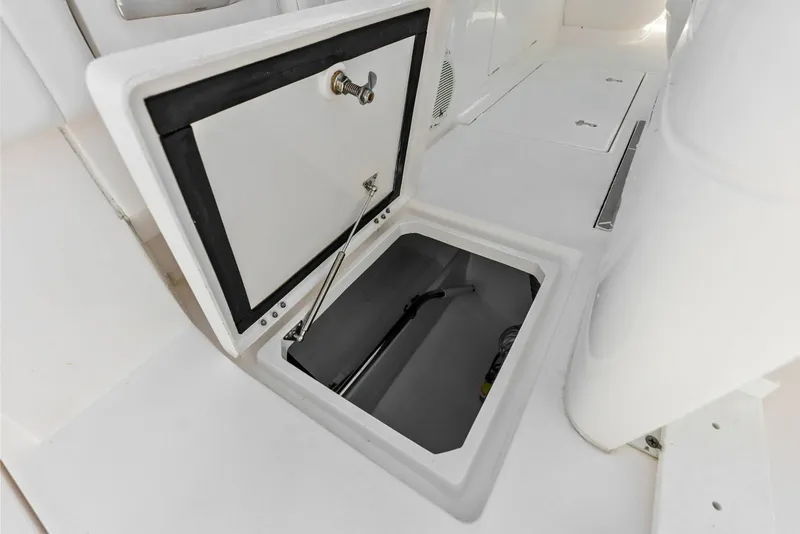 Slide: The Image of Intrepid 40 2019 - 7743362