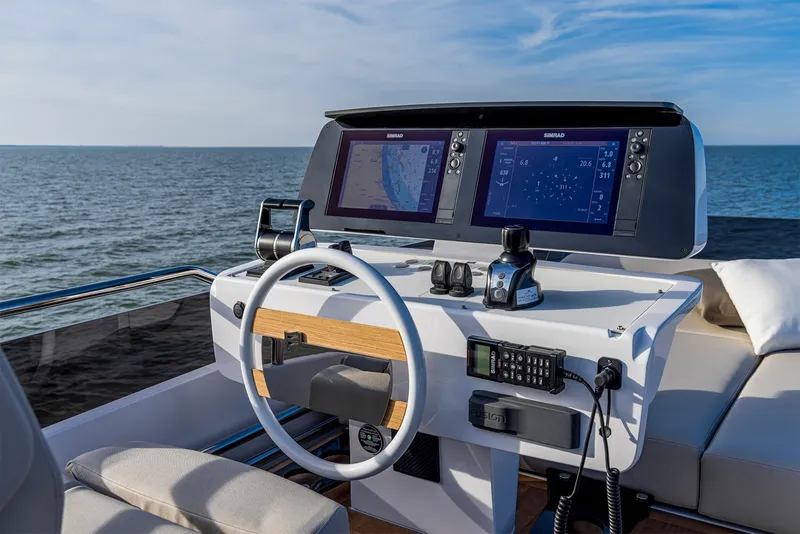 Slide: The Image of Ferretti 58 2025 - 7744250