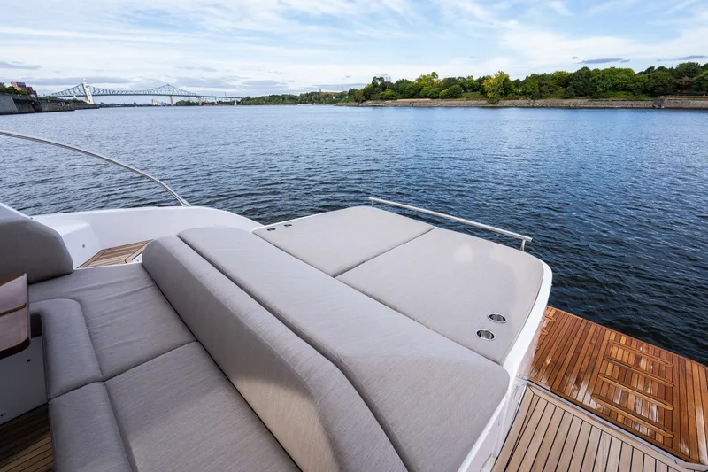 Slide: The Image of Azimut Atlantis 45 2025 - 7746454